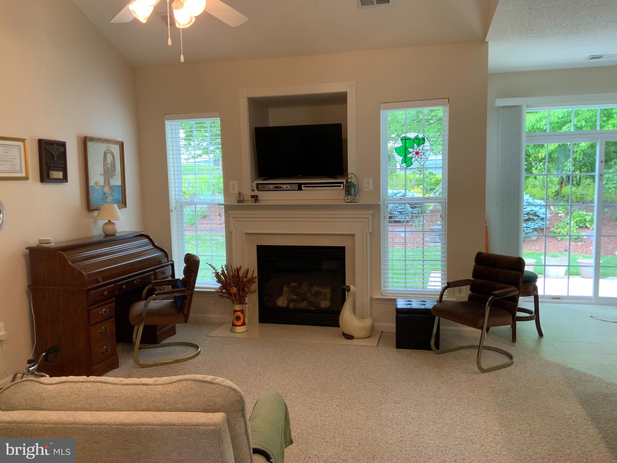 HAWTHORNE GREENE - Residential