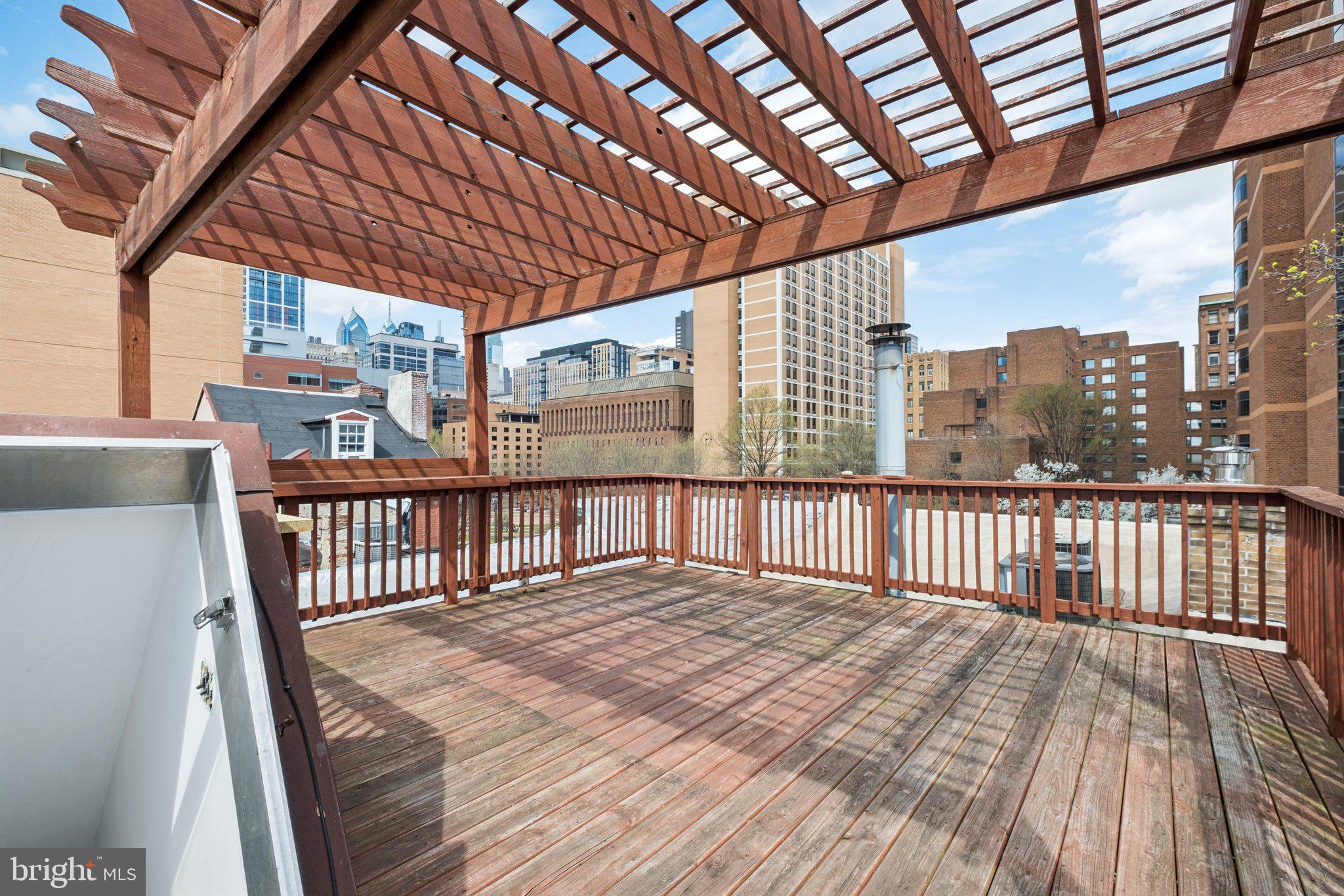 WASHINGTON SQ WEST - Commercial Sale