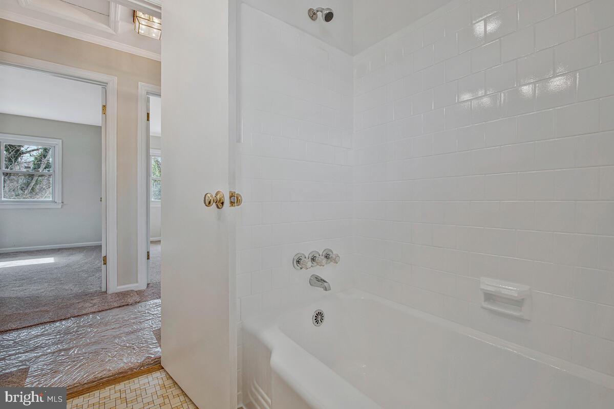 HOMEDALE - Residential