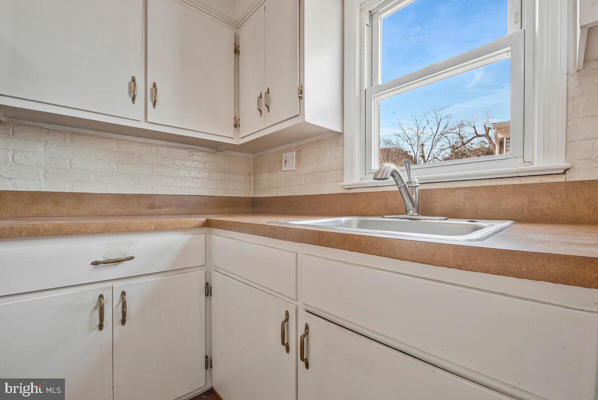 HOMEDALE - Residential