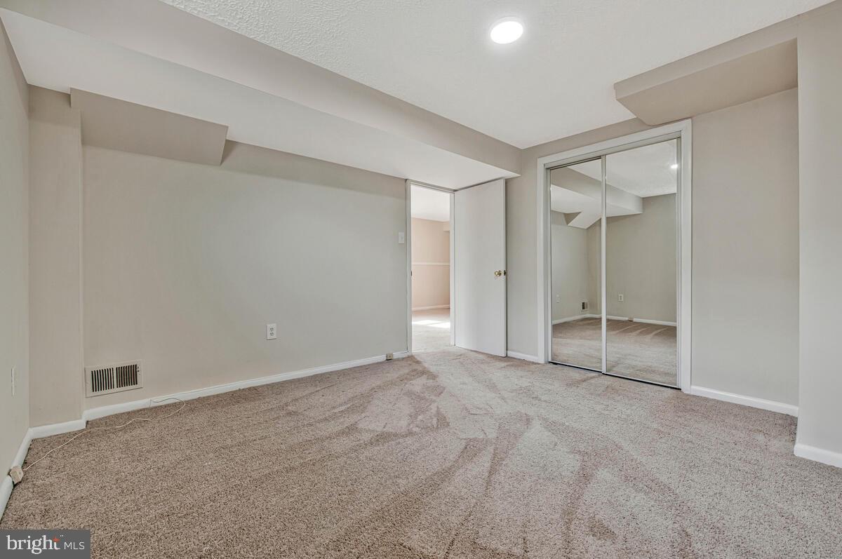 HOMEDALE - Residential