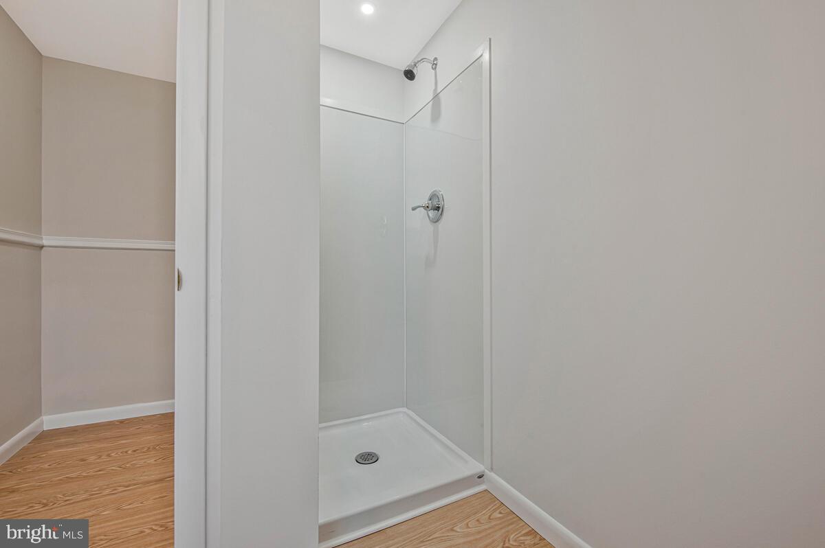 HOMEDALE - Residential