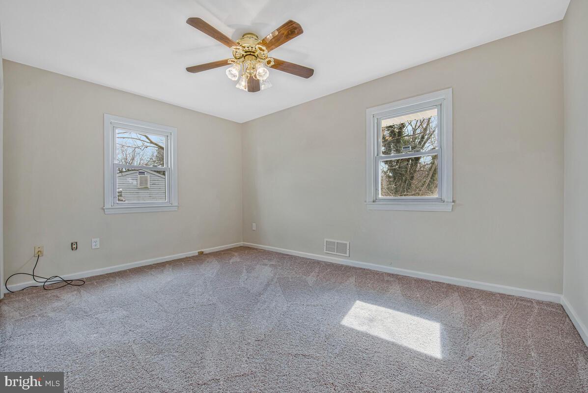 HOMEDALE - Residential