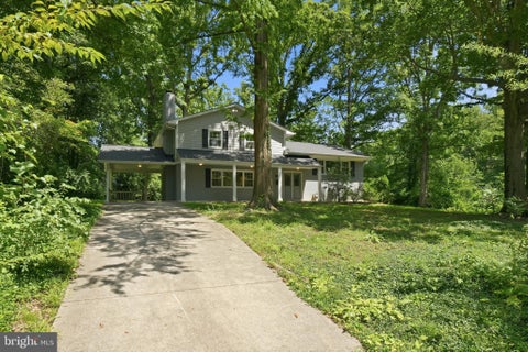 Photo of 6814 Shrine Court, ANNANDALE, VA 22003 (MLS # VAFX2327866)