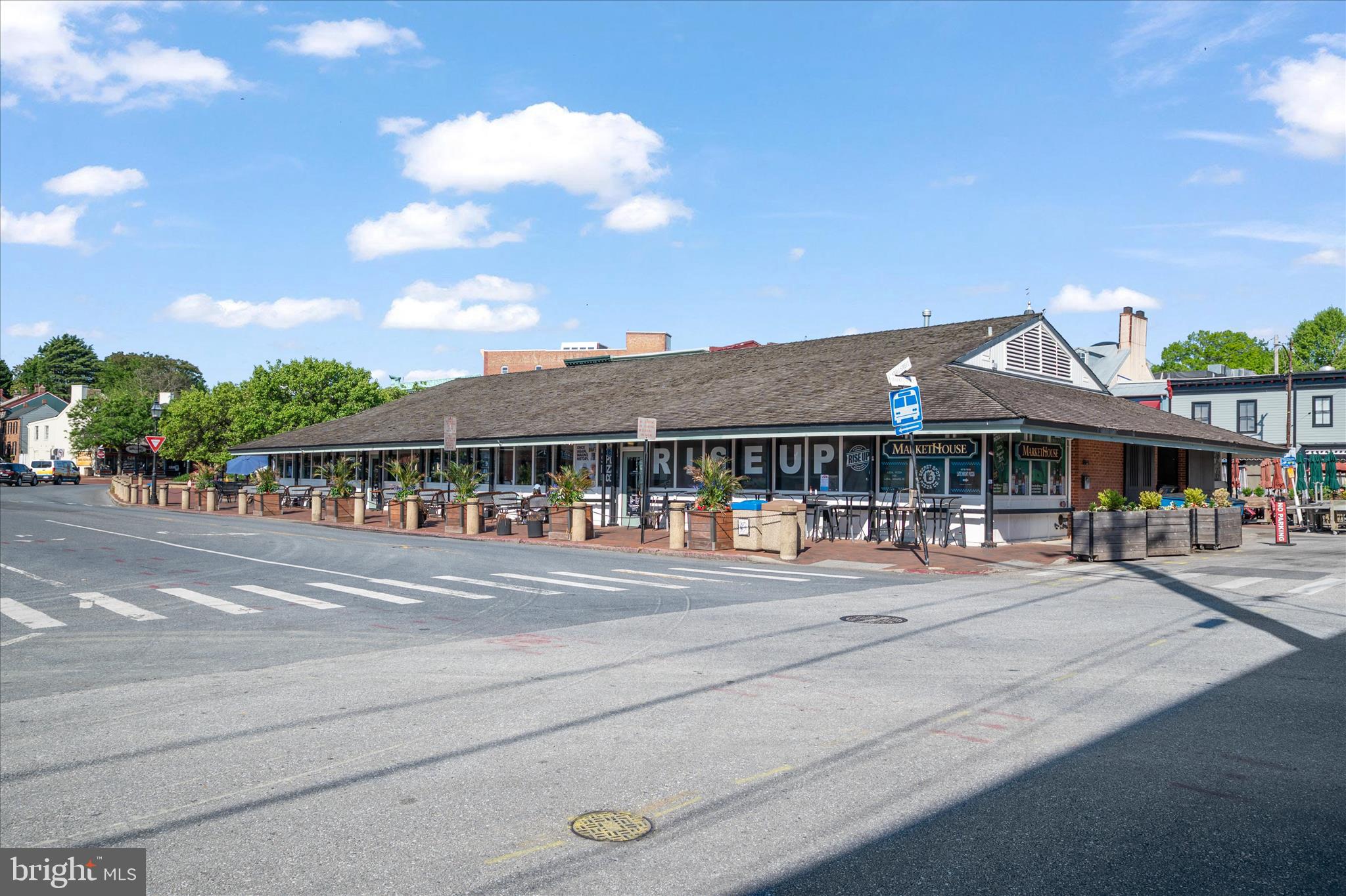 ANNAPOLIS - Commercial Sale