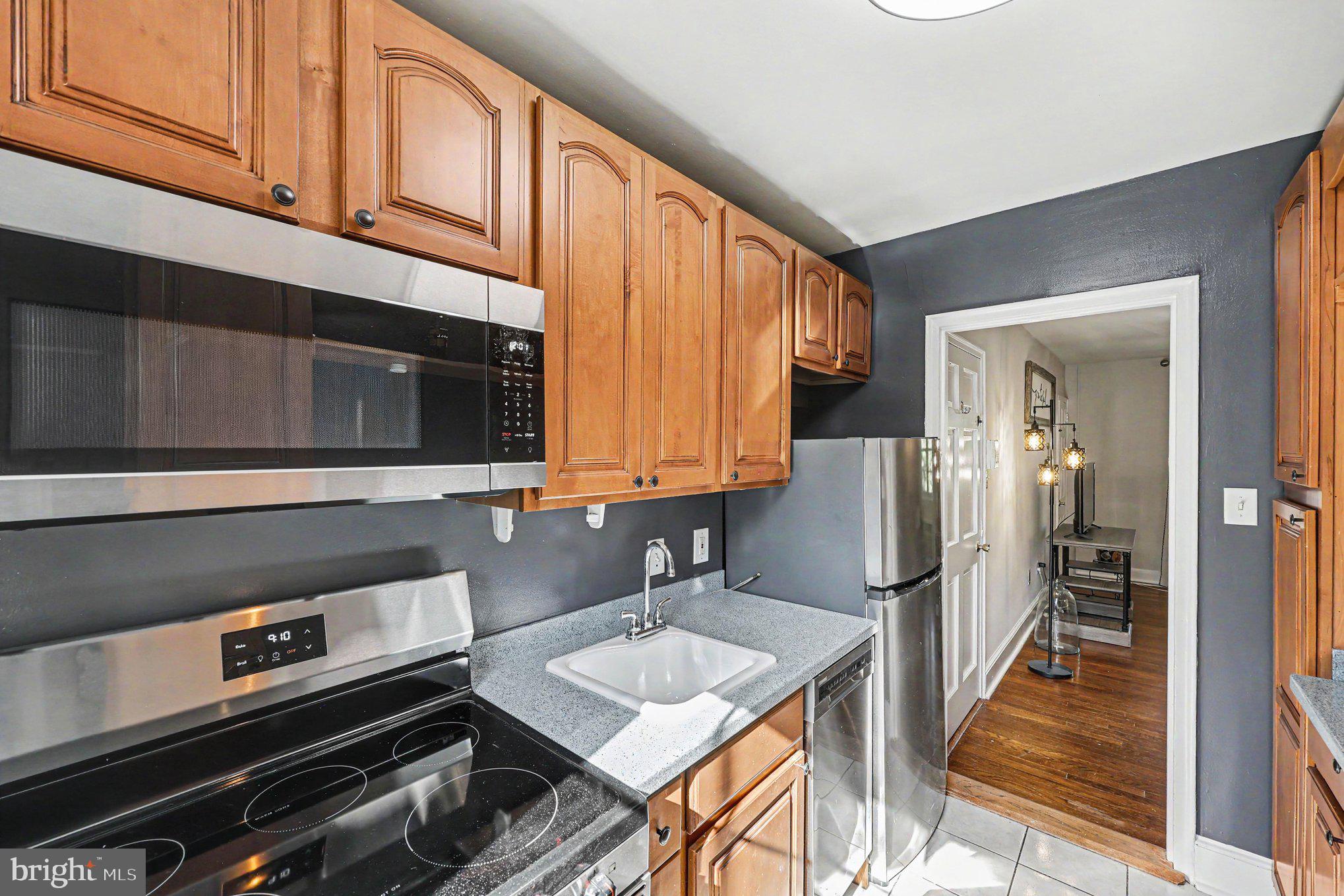 AUBURN VILLAGE - Residential