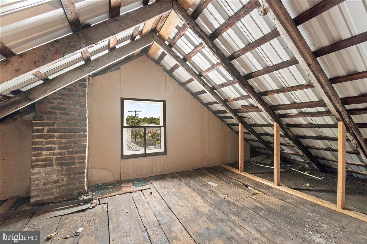 WILLIAMSPORT - Residential