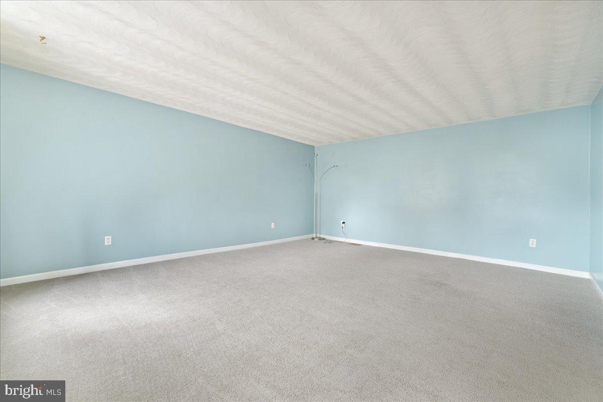 WILLIAMSPORT - Residential