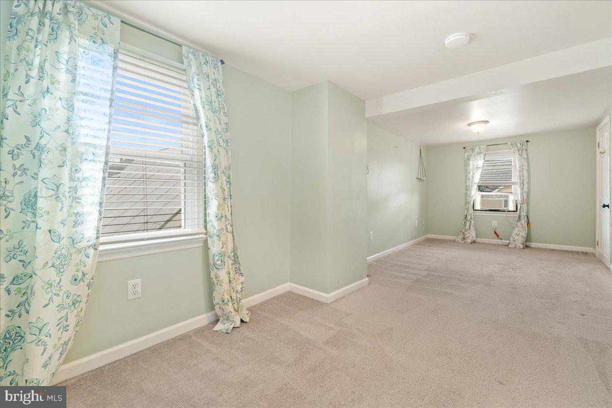 WILLIAMSPORT - Residential