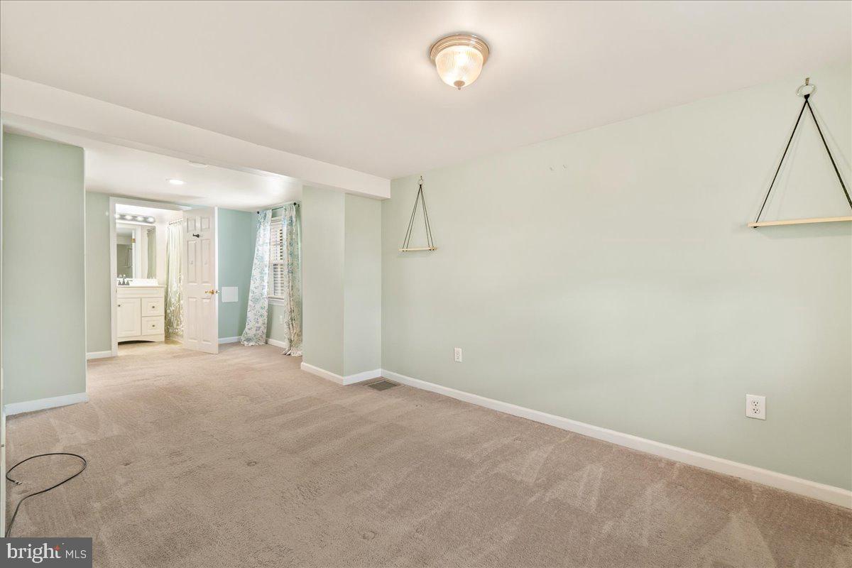 WILLIAMSPORT - Residential