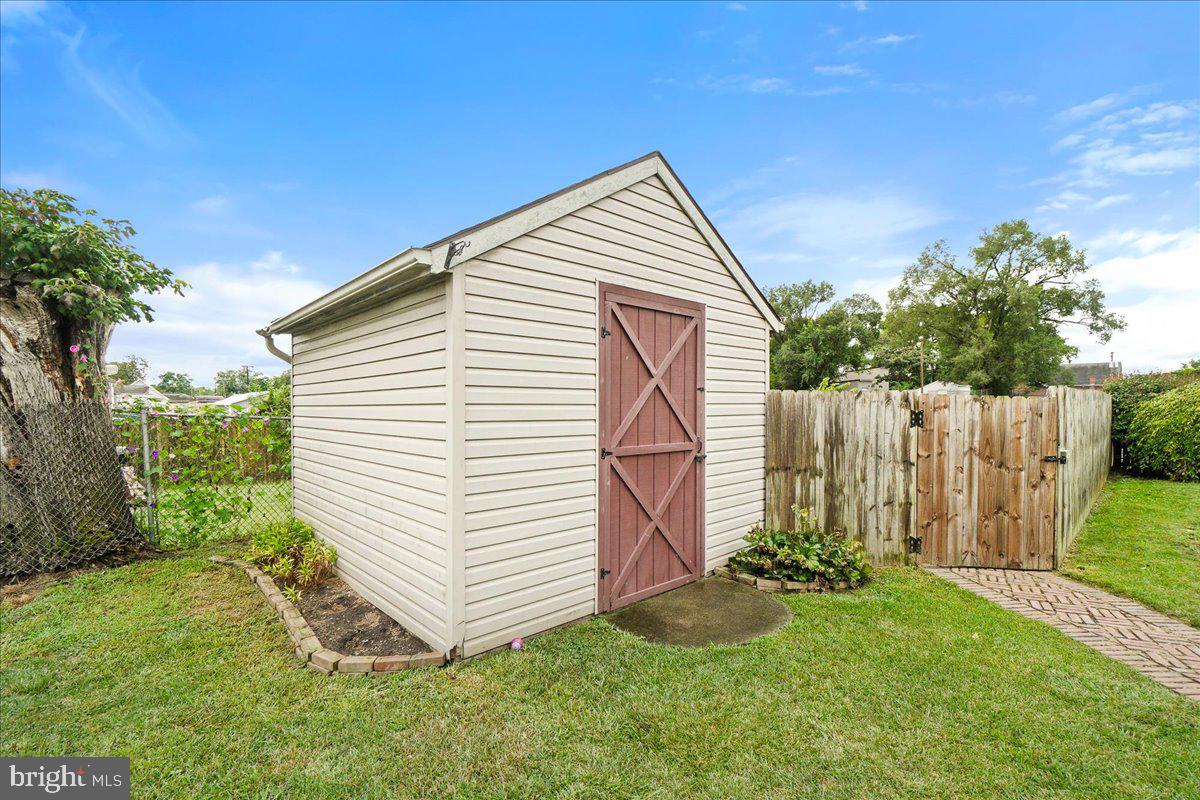 WILLIAMSPORT - Residential