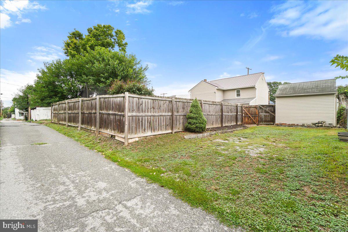 WILLIAMSPORT - Residential