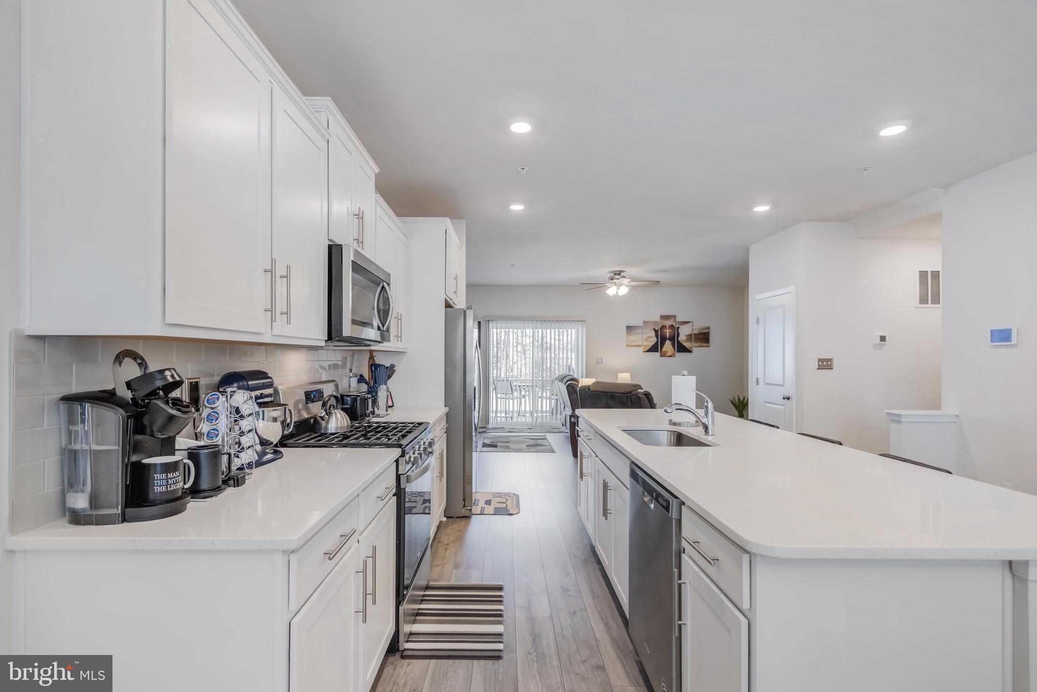 1845 ROSLYNHILL TRAIL