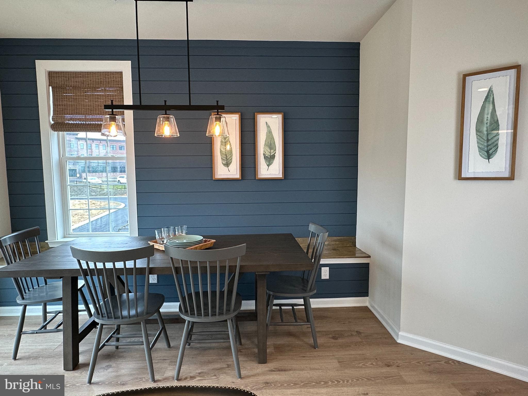 16 POINTE PLACE 3