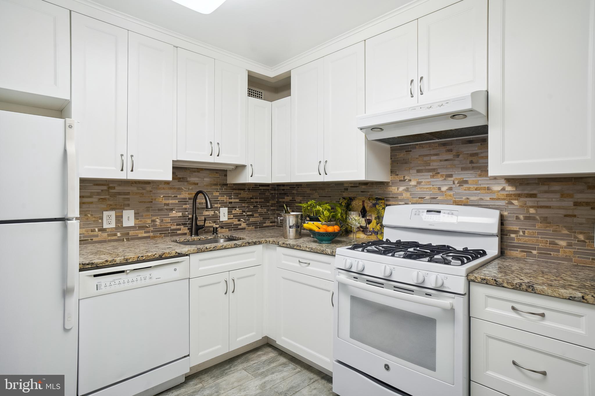 KENWOOD - Residential