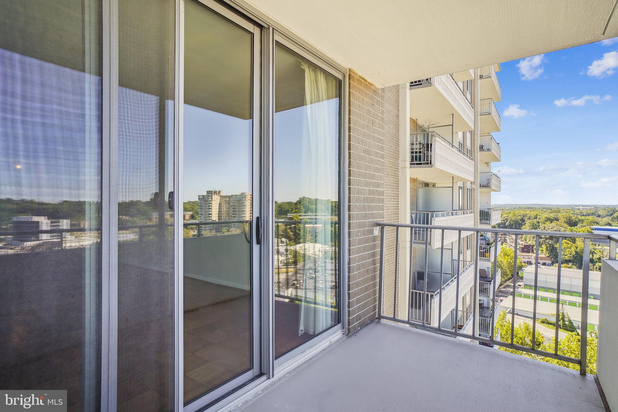 KENWOOD - Residential