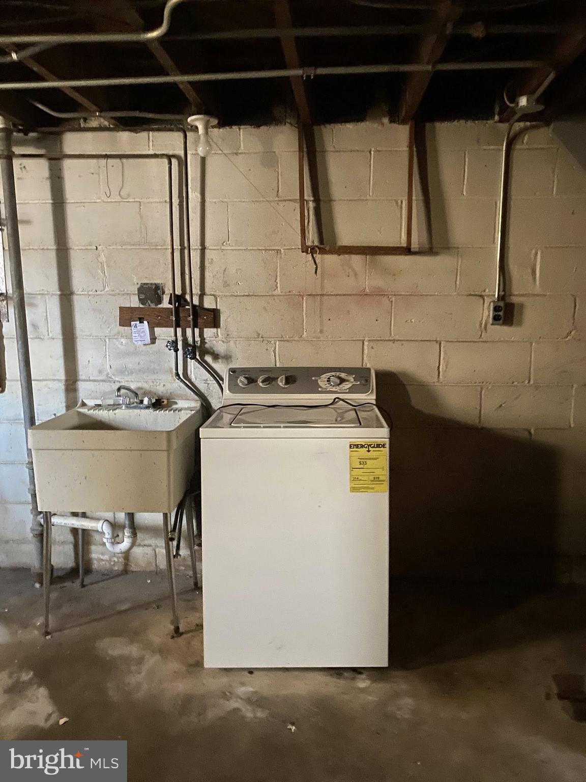 CHINQUAPIN PARK - Residential