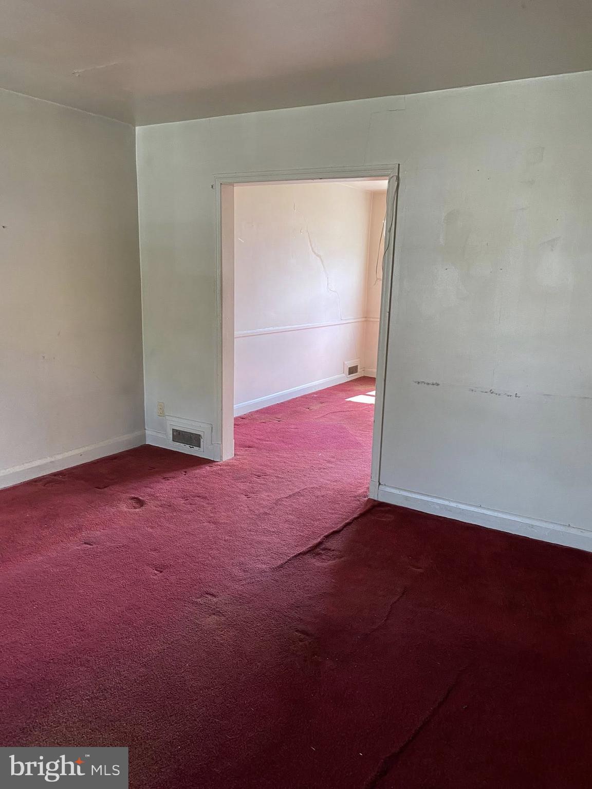 CHINQUAPIN PARK - Residential