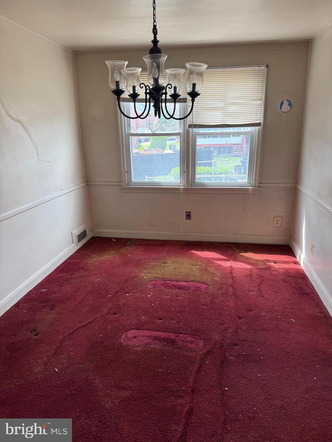 CHINQUAPIN PARK - Residential