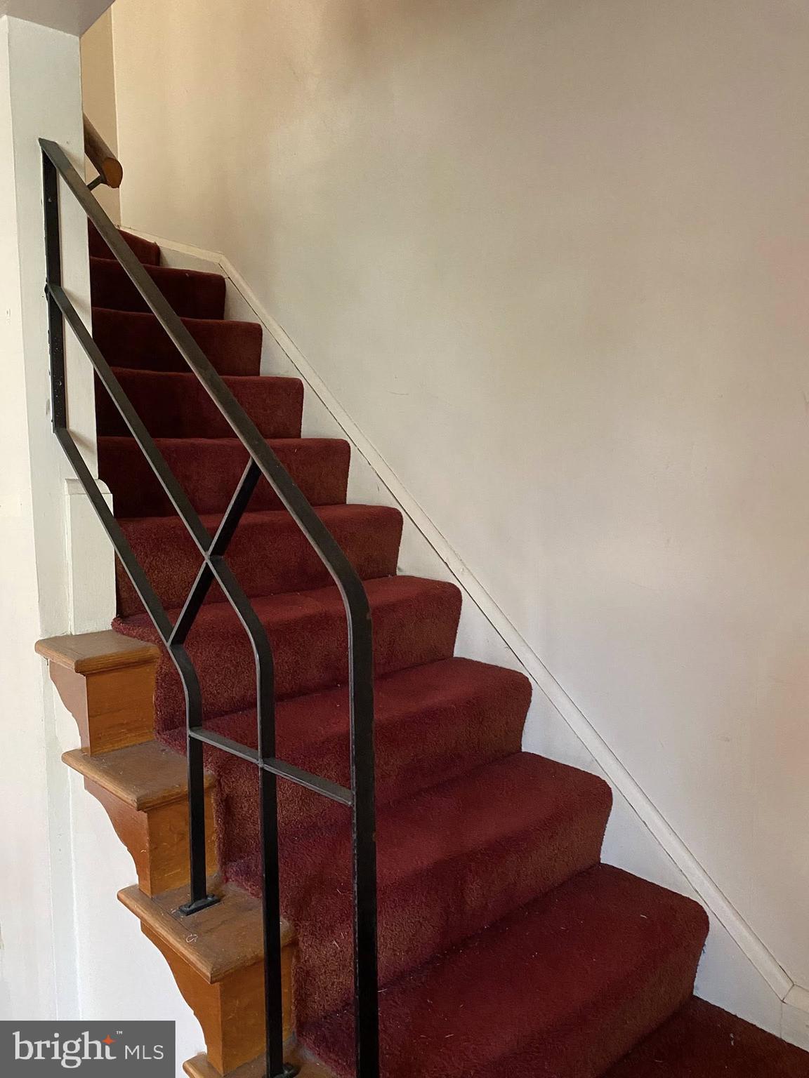 CHINQUAPIN PARK - Residential