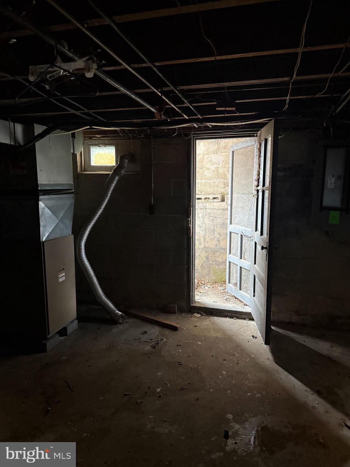 CHINQUAPIN PARK - Residential