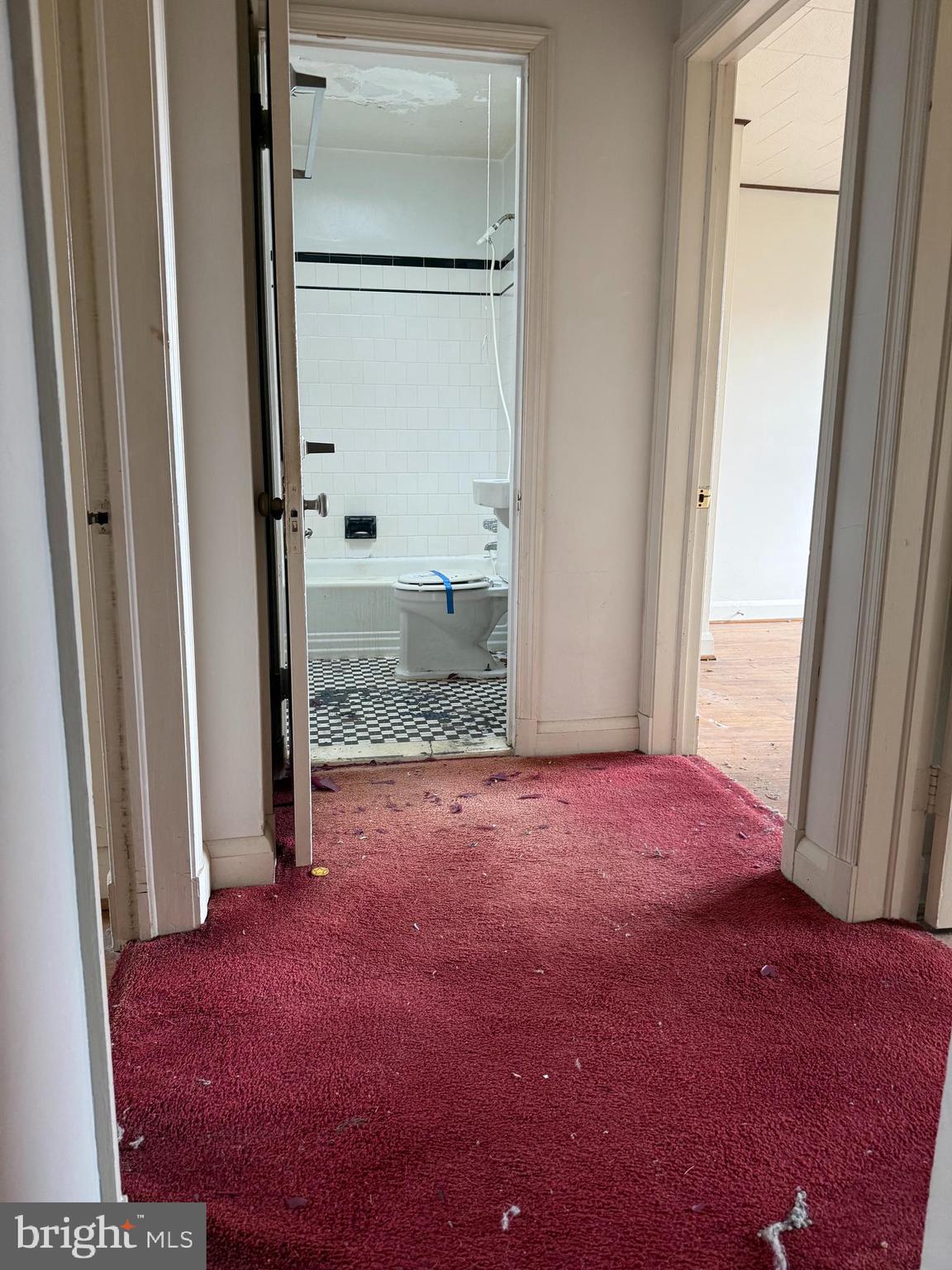 CHINQUAPIN PARK - Residential