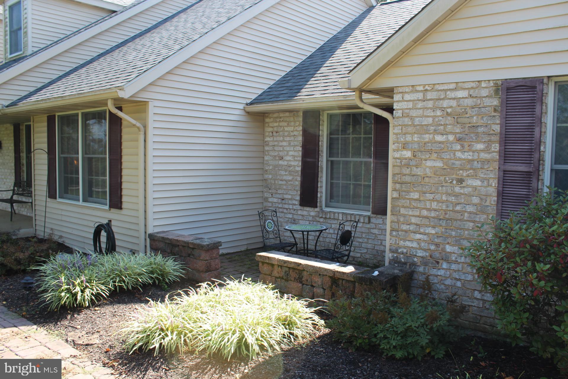 250 INDIAN LANE
