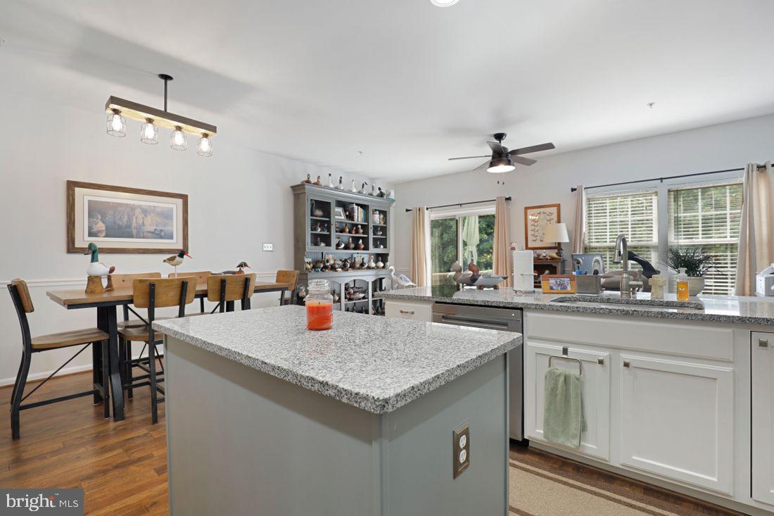 AUTUMN RUN - Residential