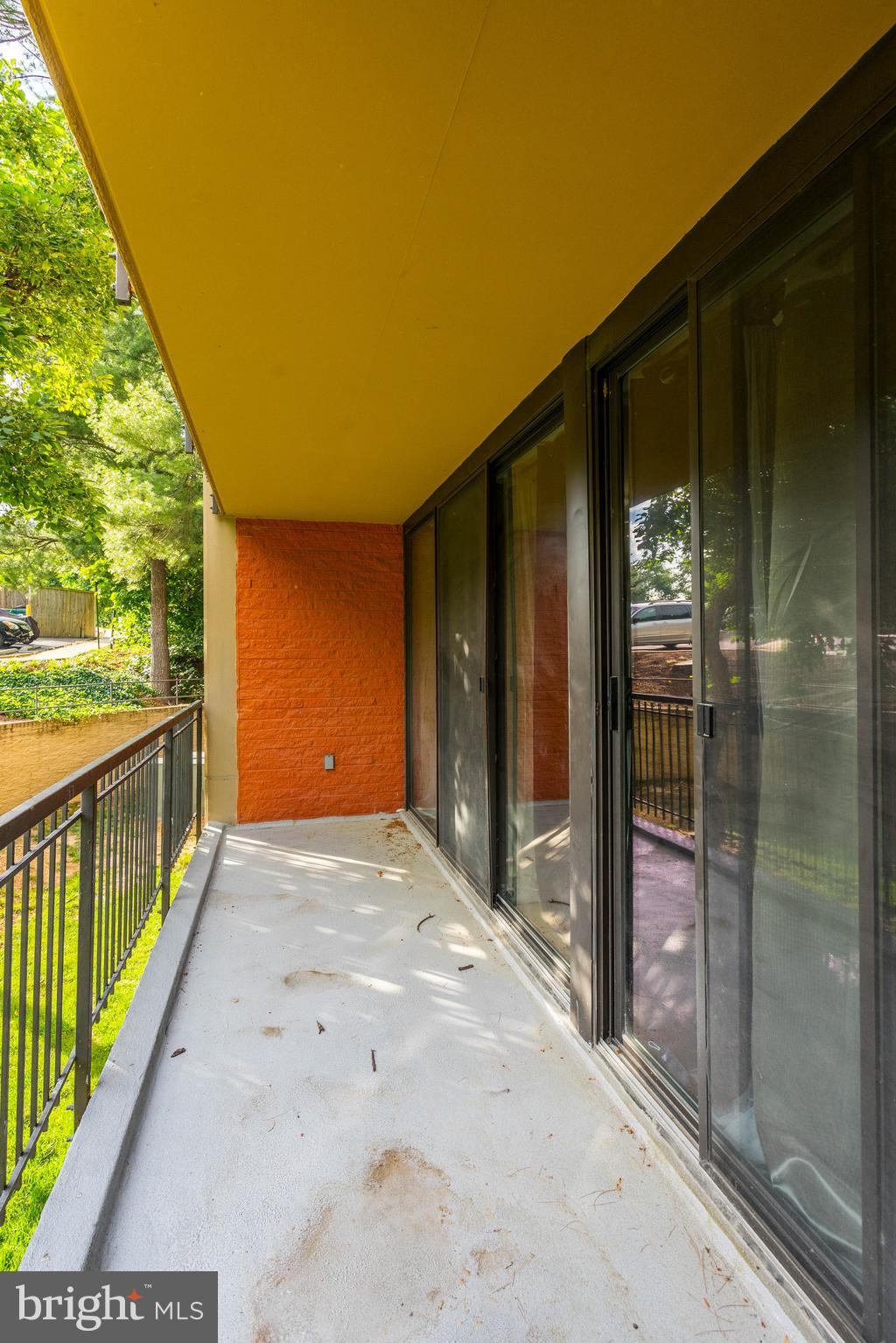 WEST END - Residential