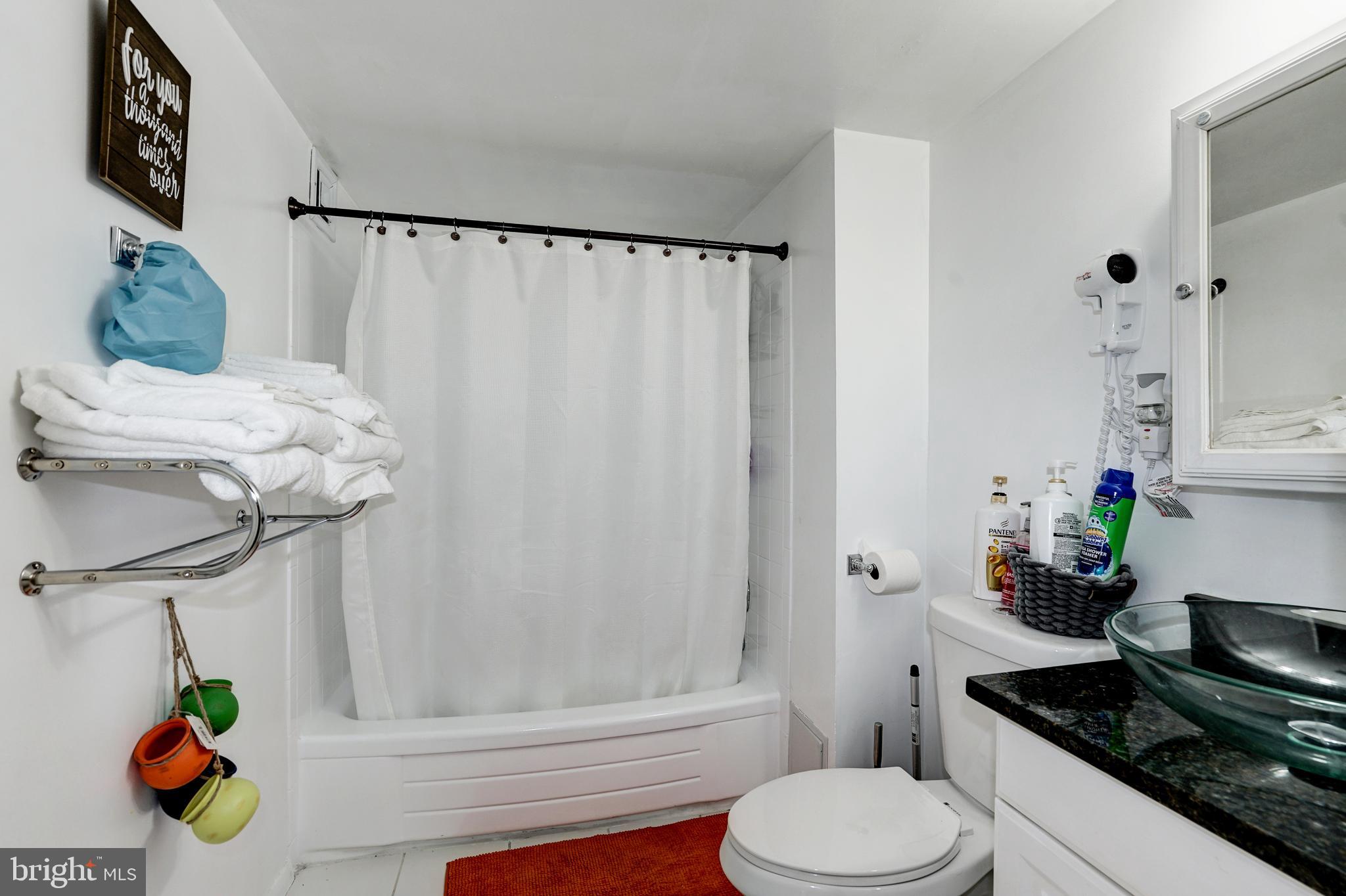 WEST END - Residential