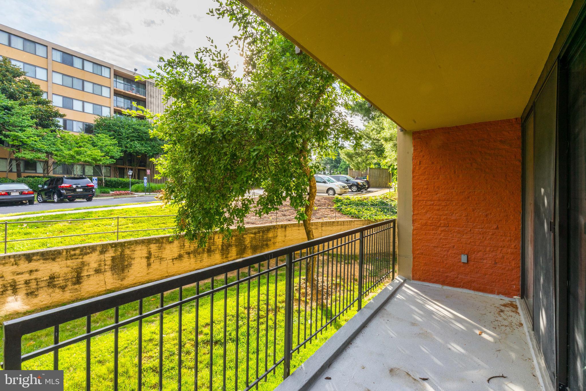 WEST END - Residential