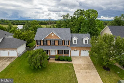 117 Boydton Plank Drive, Stephens City, VA MLS: VAFV2033898