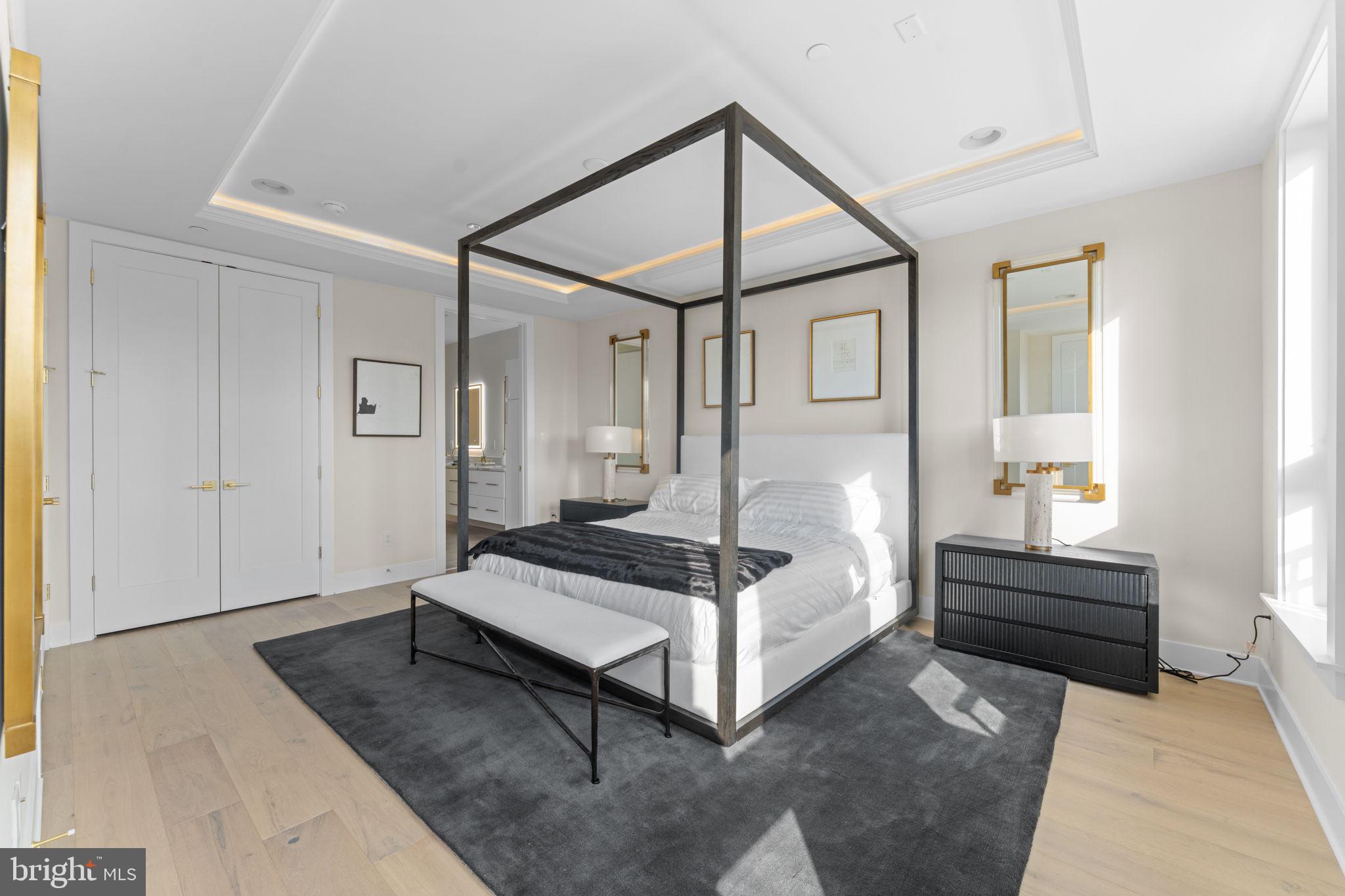 CHAIN BRIDGE - Residential