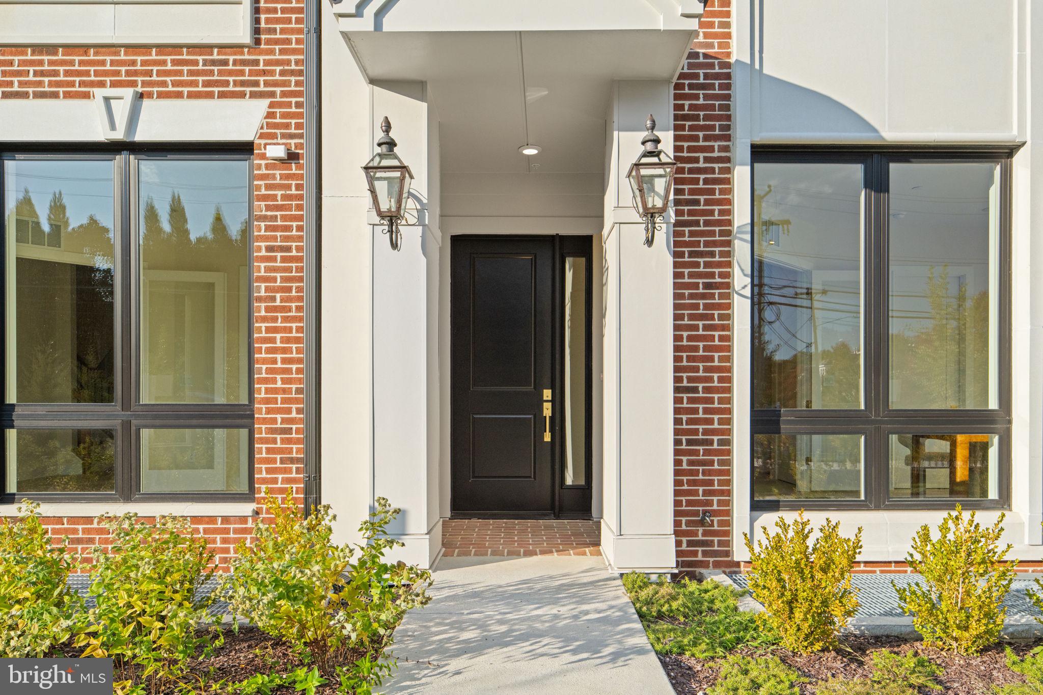 7047 LIBERTY LANE 32