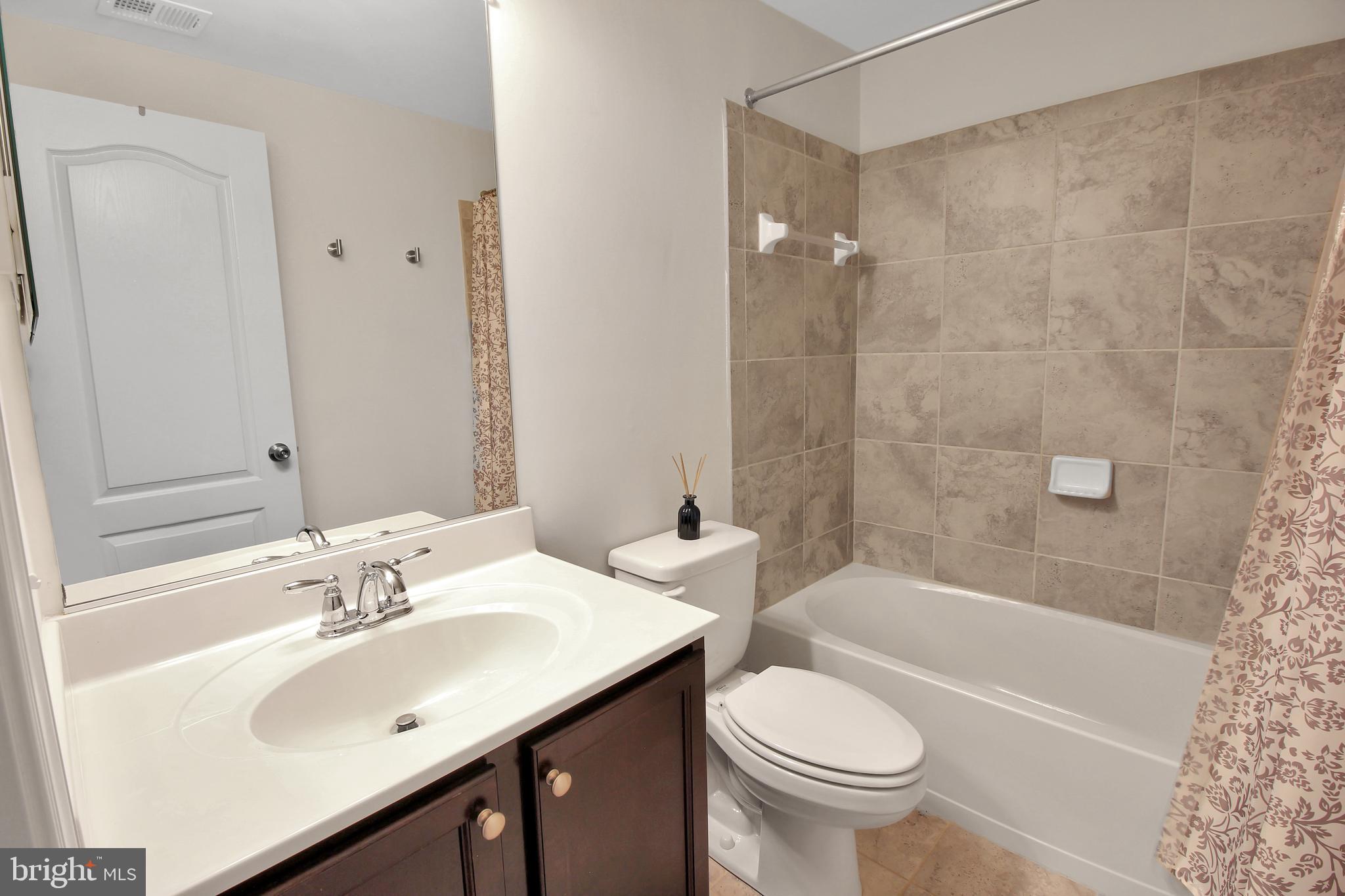 UNIVERSITY PARK - Residential