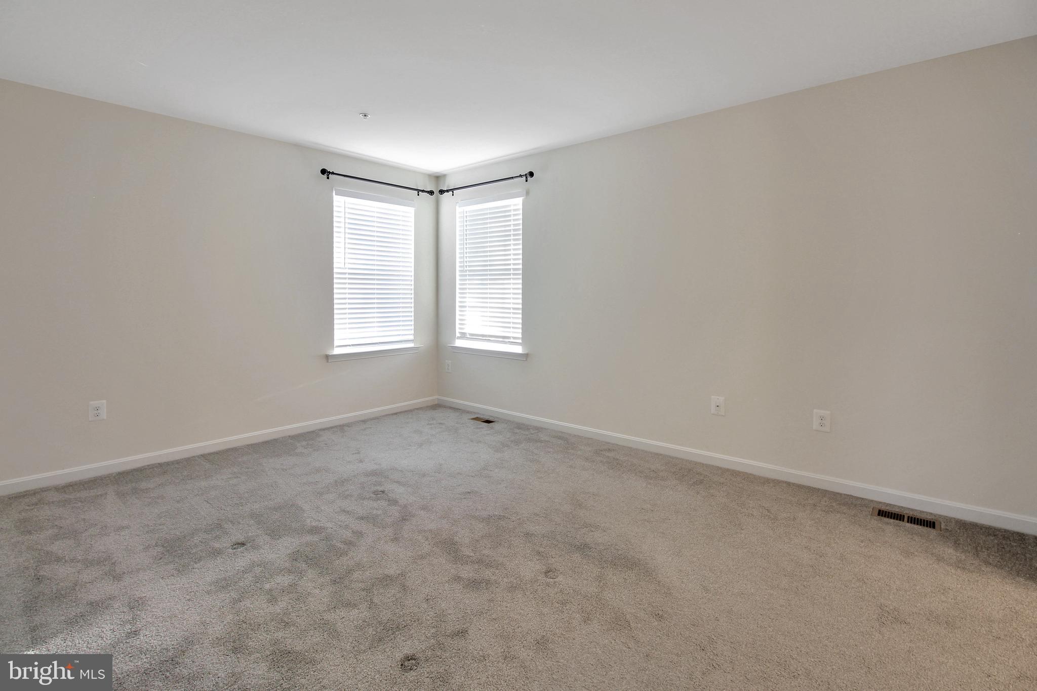 UNIVERSITY PARK - Residential