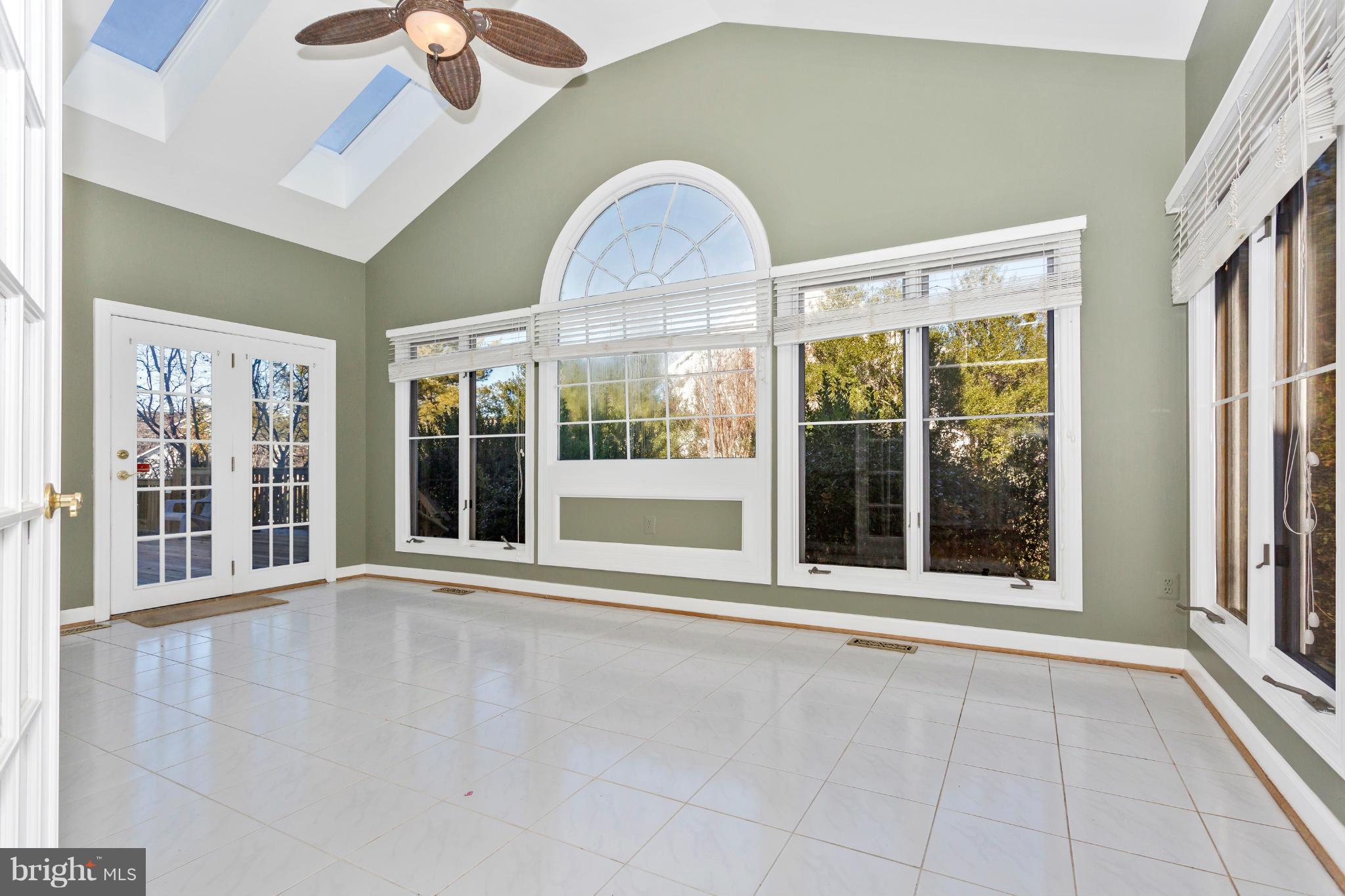 HALLOWELL - Residential