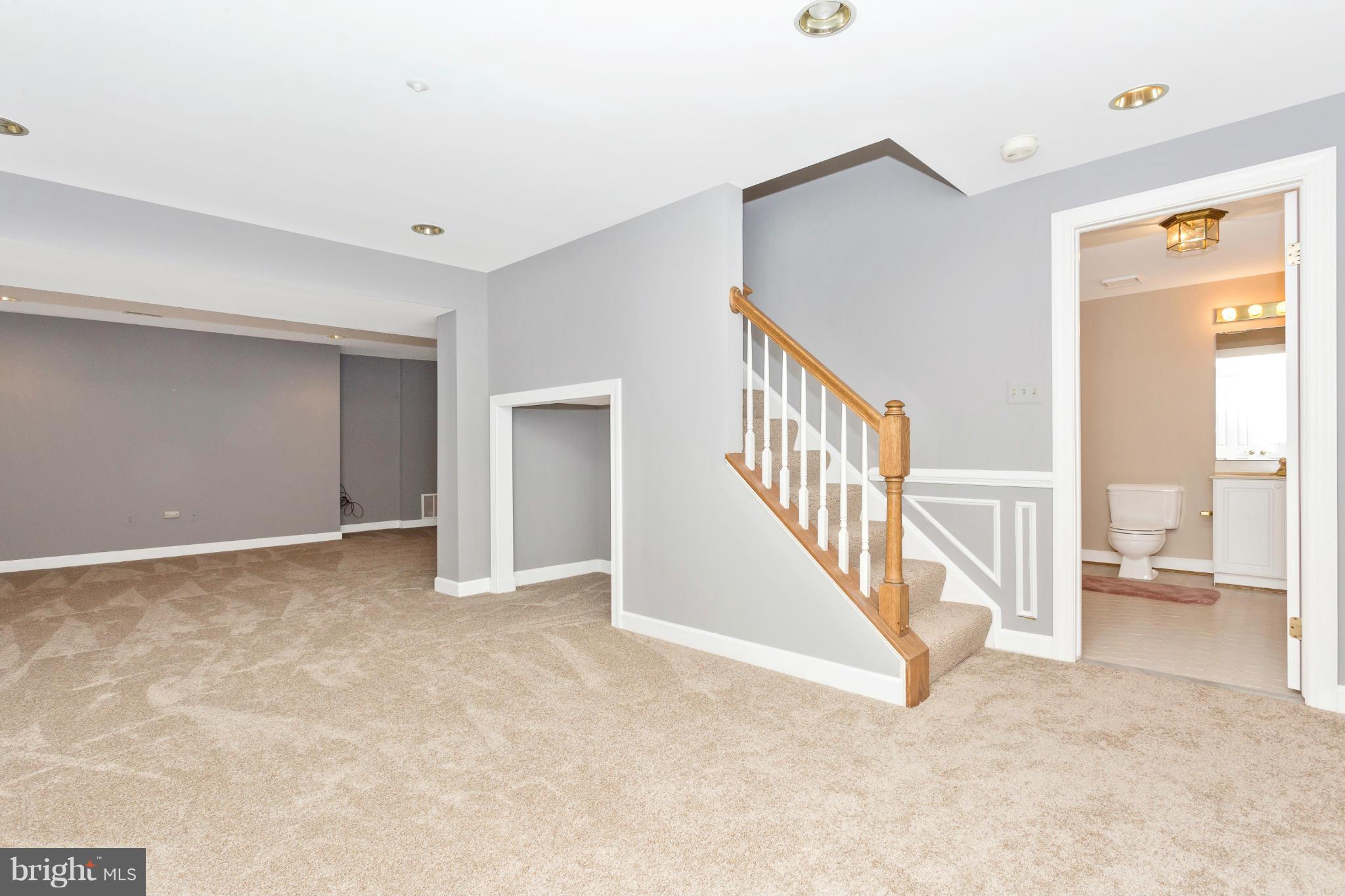 HALLOWELL - Residential