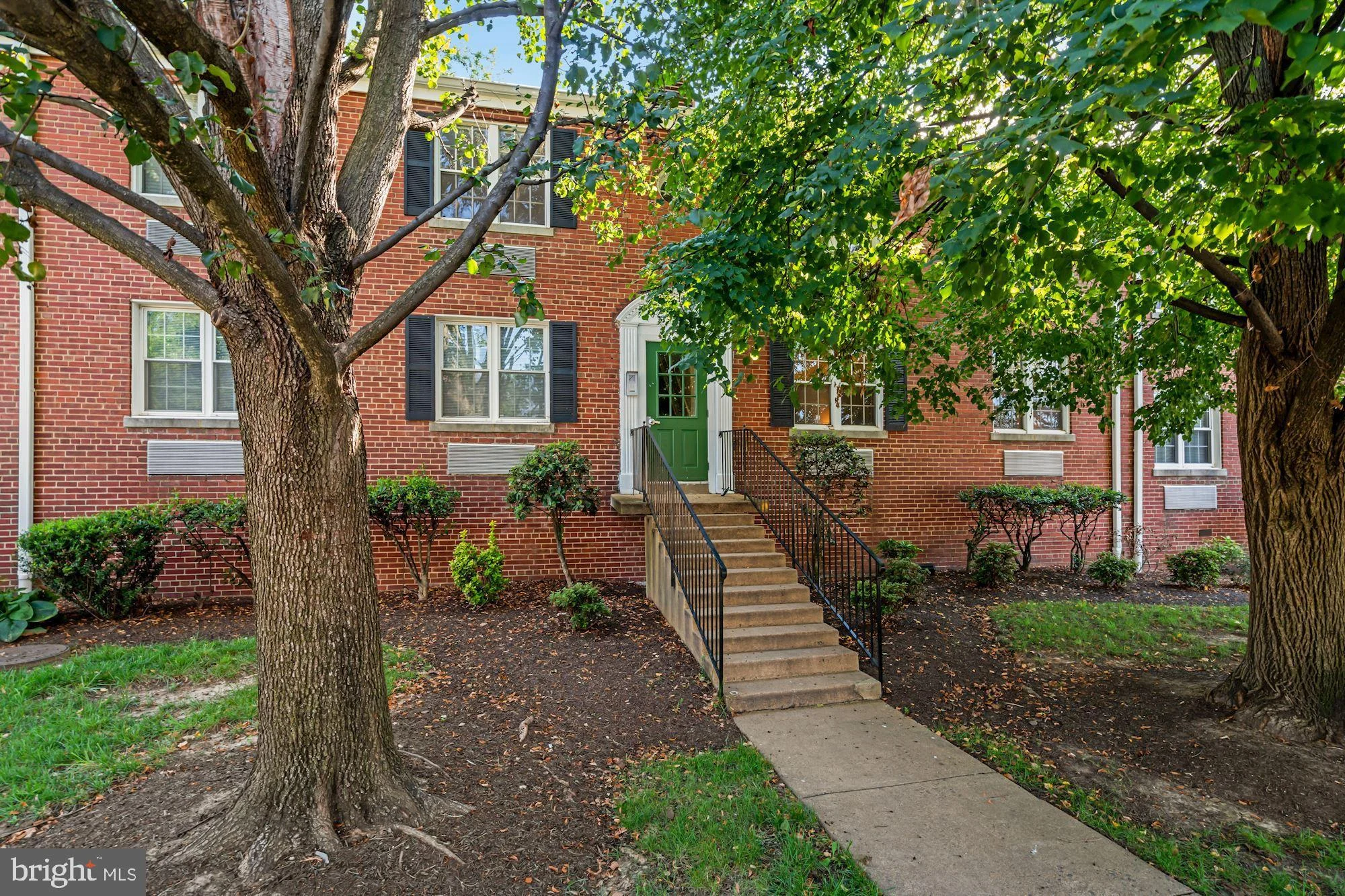 9 E Glebe Road Unit D, Alexandria, VA 22305