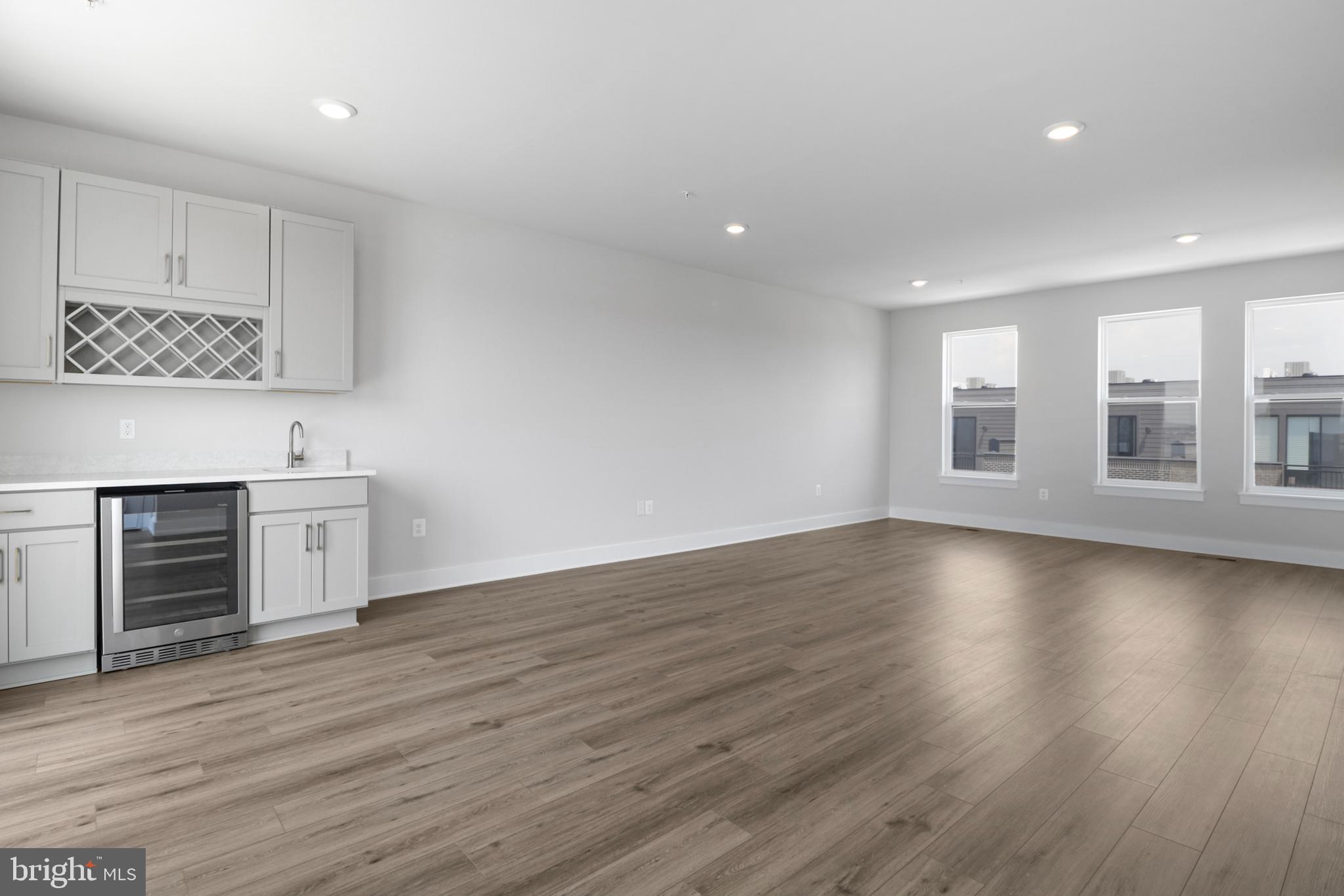 2616 FERRY BAR DRIVE