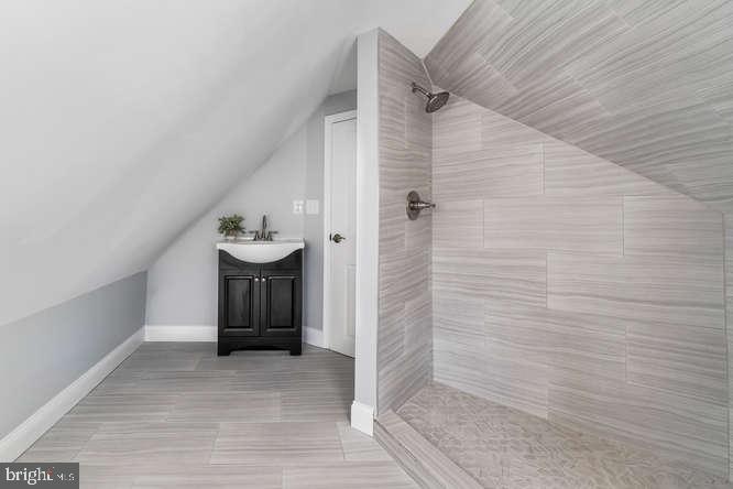 MORAVIA PARK - Residential