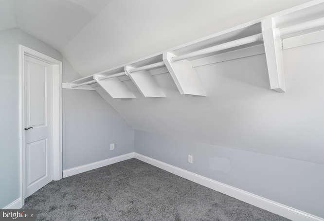 MORAVIA PARK - Residential