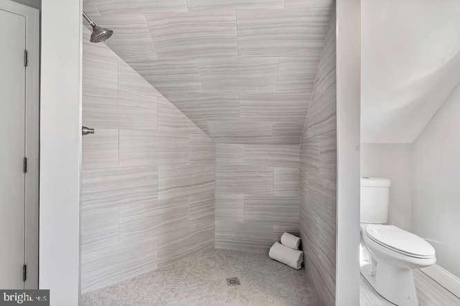 MORAVIA PARK - Residential