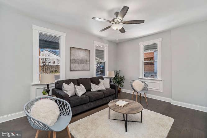 MORAVIA PARK - Residential