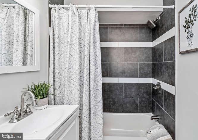 MORAVIA PARK - Residential