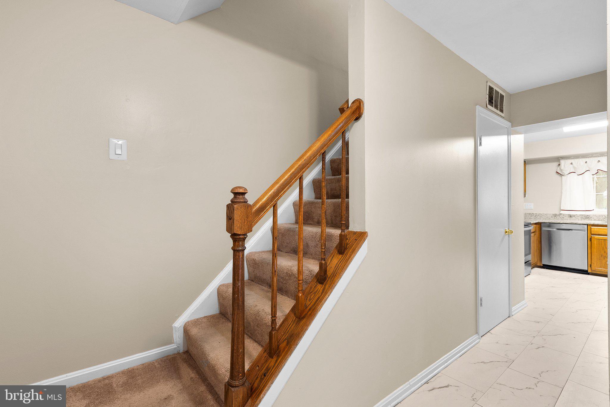 2106 CARRIAGE SQUARE PLACE
