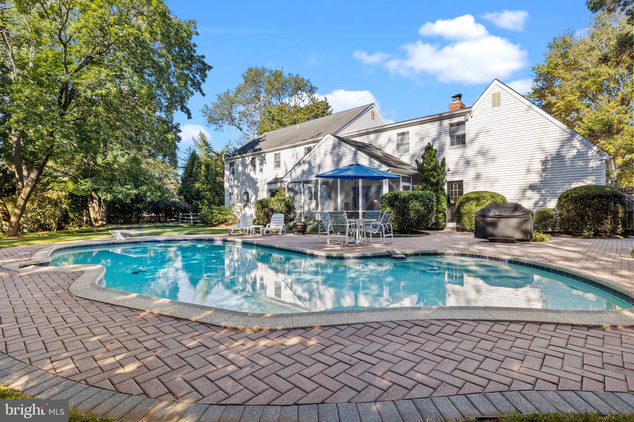 WOODS OF PEBBLE HI - Residential