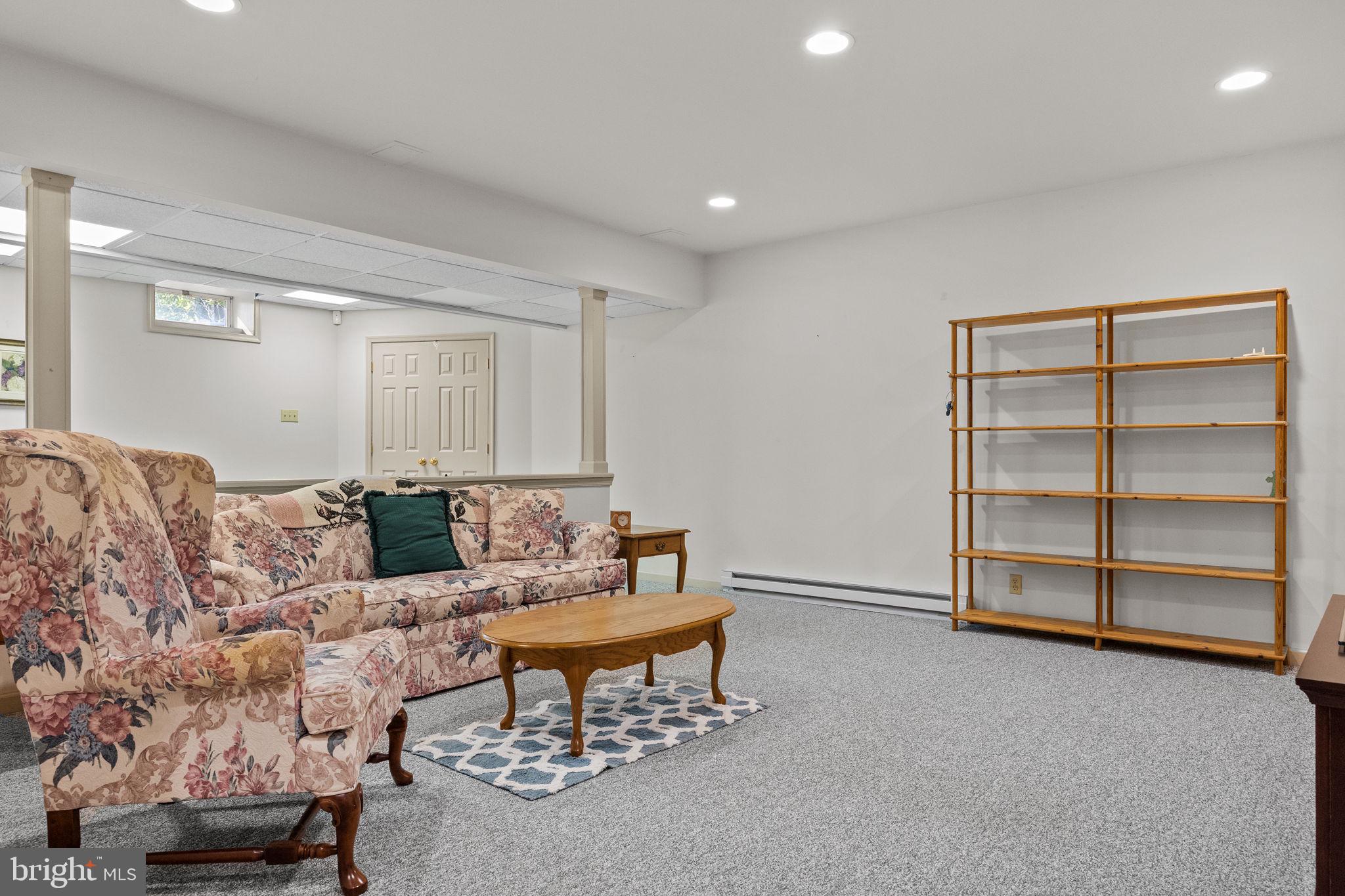 WOODS OF PEBBLE HI - Residential