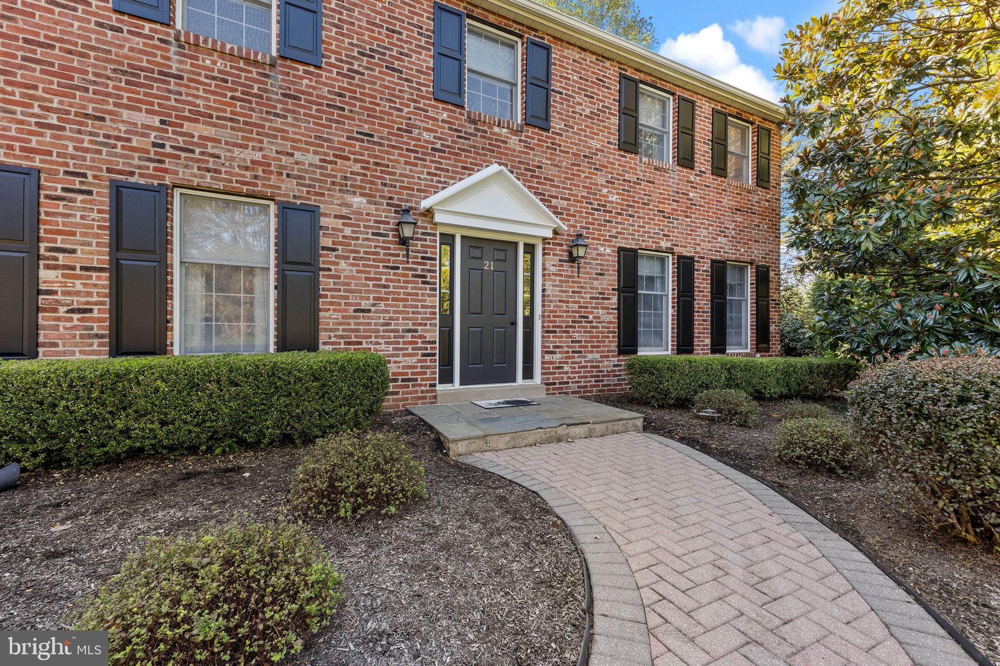 WOODS OF PEBBLE HI - Residential