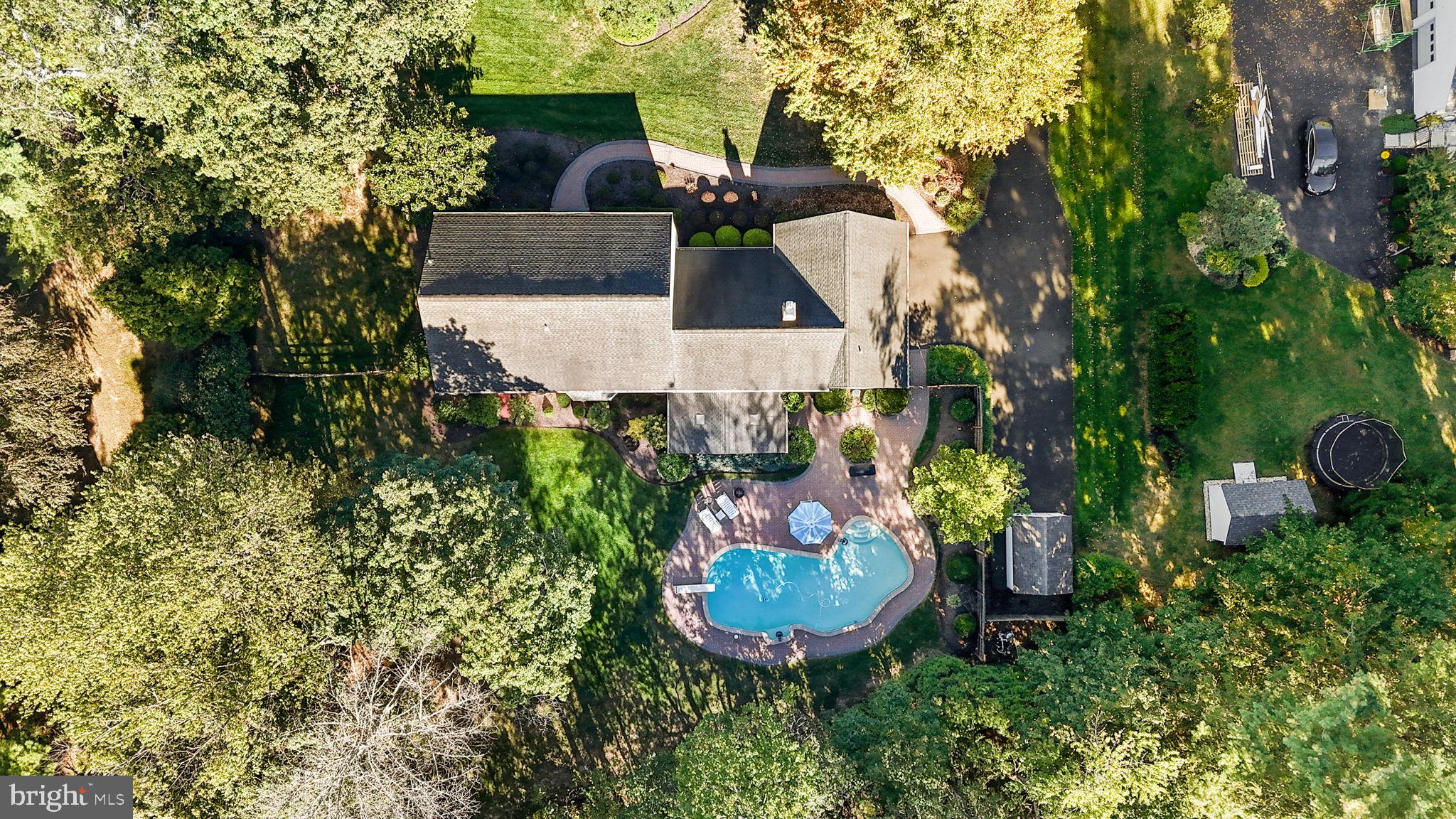 WOODS OF PEBBLE HI - Residential